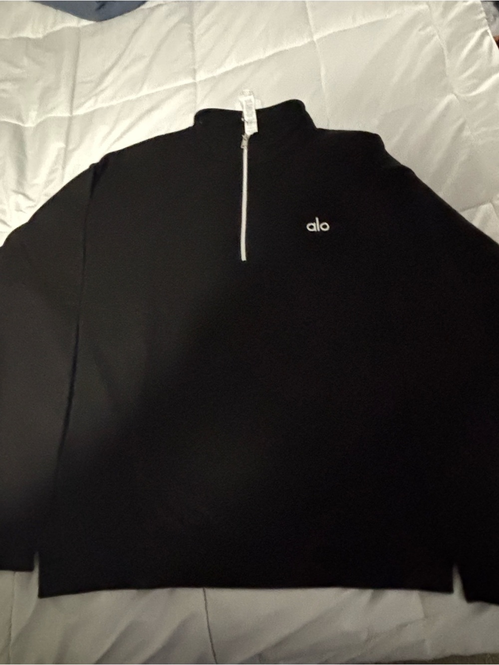 ALO Yoga Men’s Black Half-Zip Pullover with White Zip